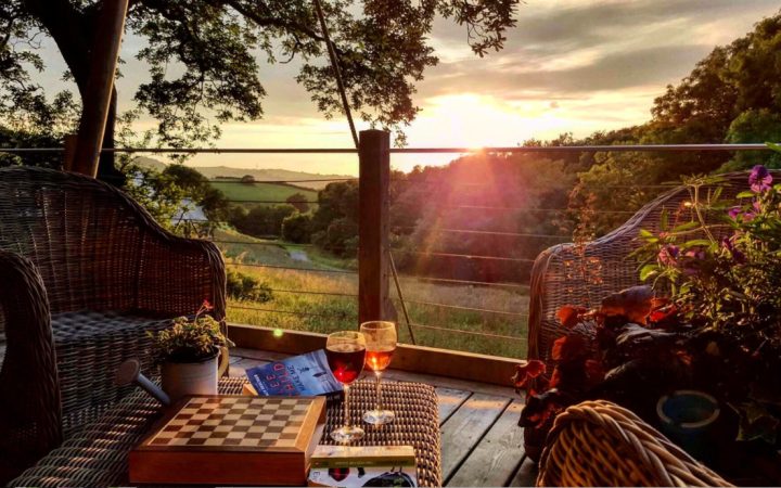 Wedding reception weekend in Devon with sunset views across the Longlands private estate